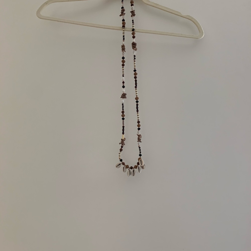 Shell necklace - Picture 2 of 2